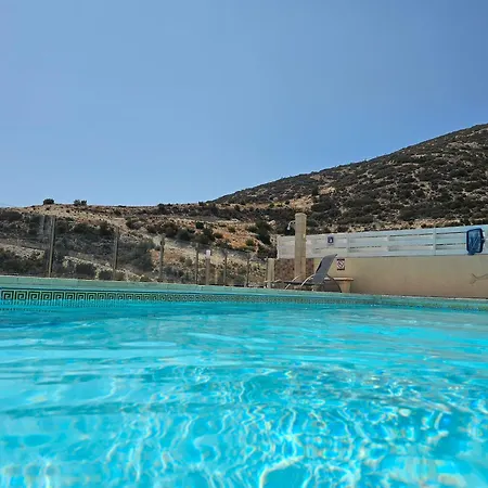 Ocean Breeze Villa *