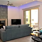 Ocean Breeze Villa Peyia