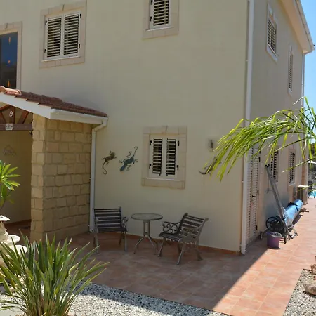 Ocean Breeze * Peyia