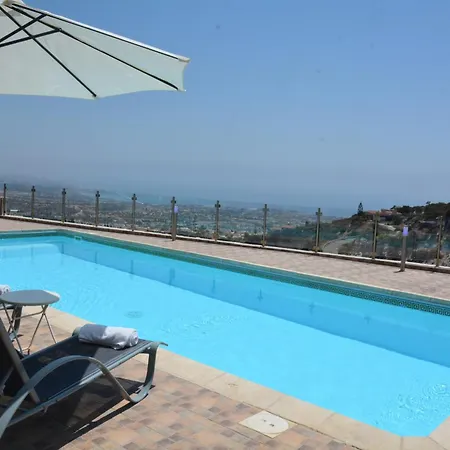 Ocean Breeze Pegeia