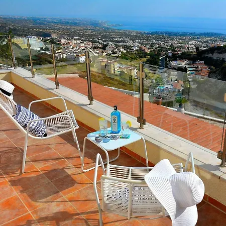 Ocean Breeze Villa *