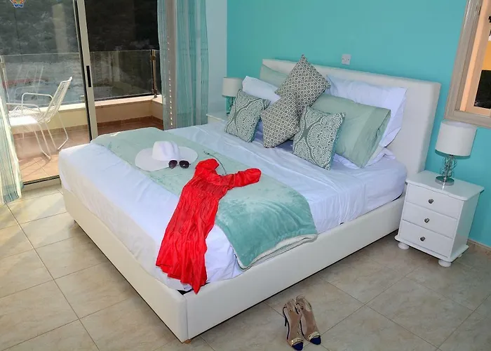 Ocean Breeze Villa *