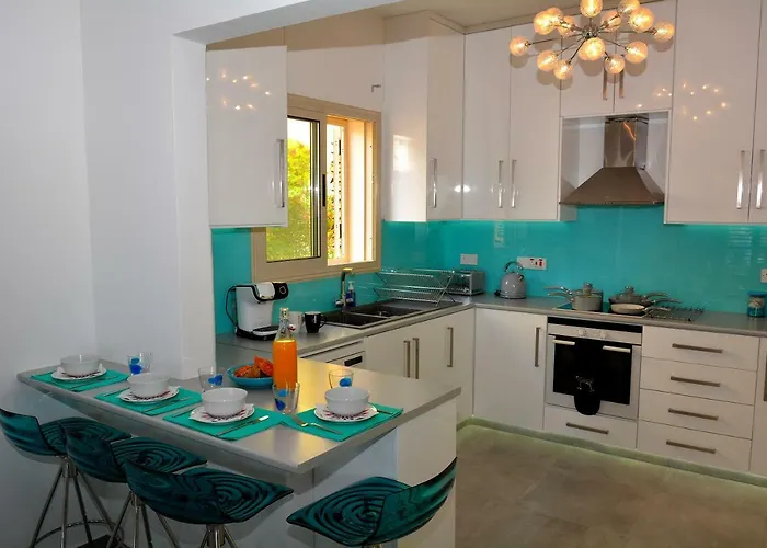 Ocean Breeze Villa Pégeia